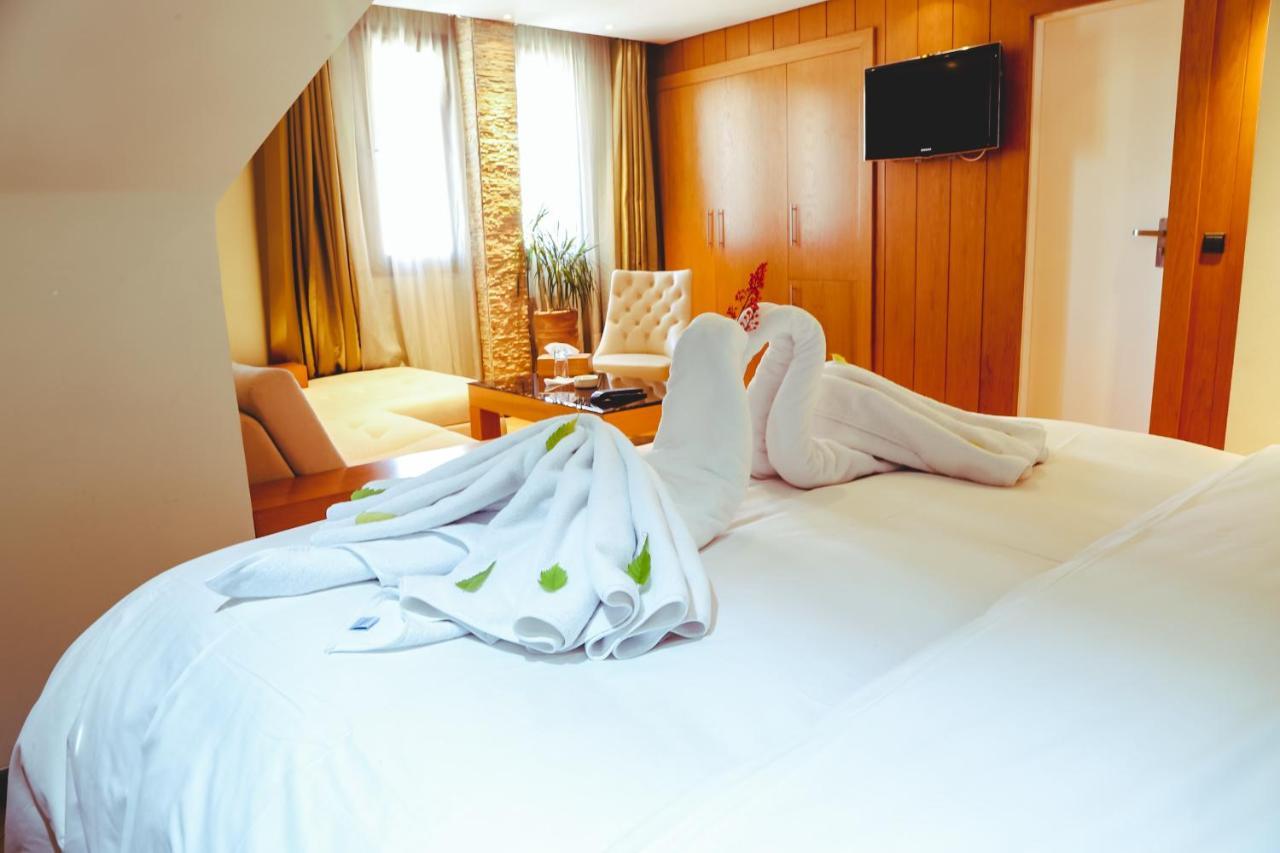 Hotel Perce Neige Ifrane  Exteriör bild