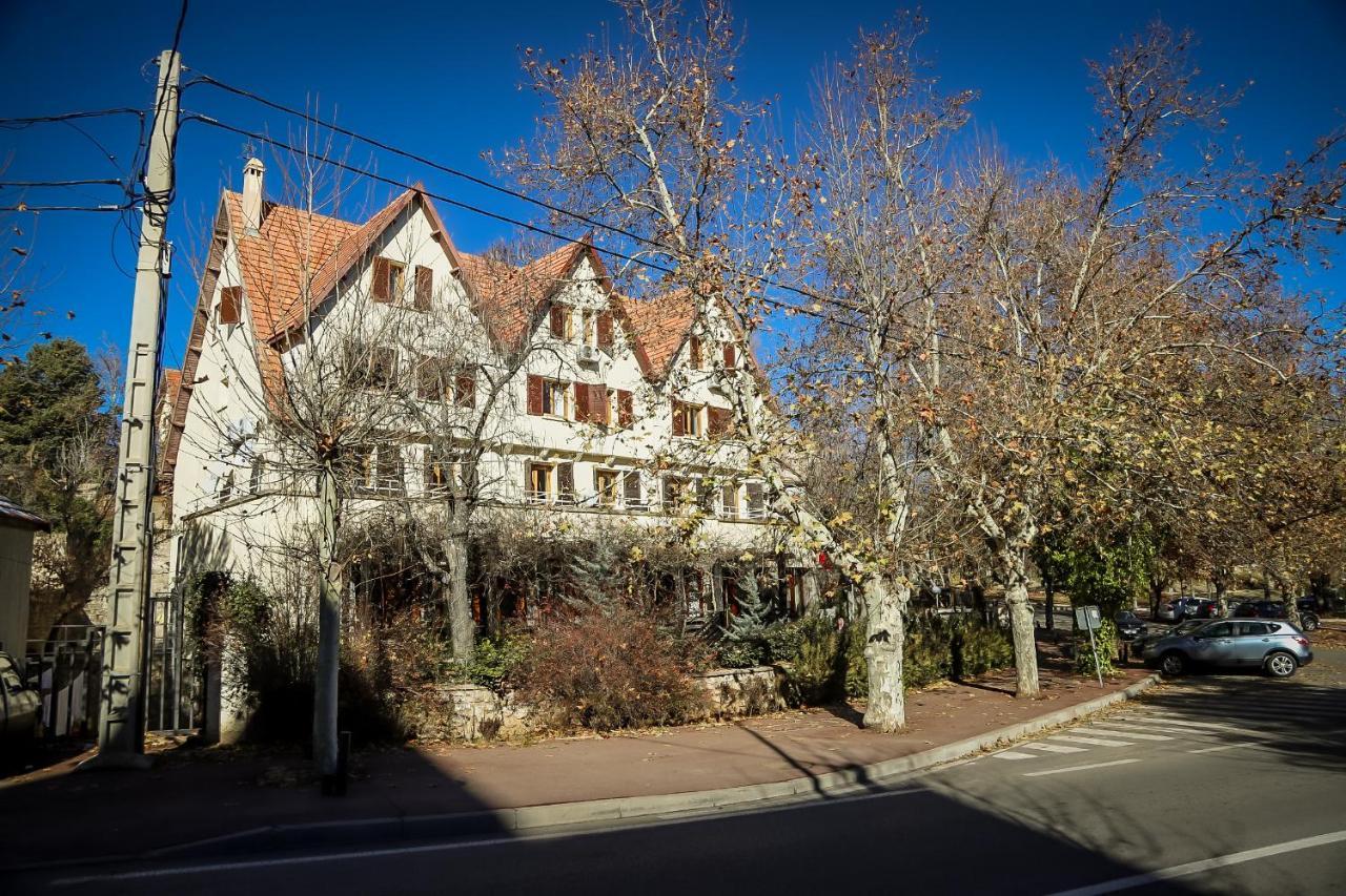 Hotel Perce Neige Ifrane  Exteriör bild
