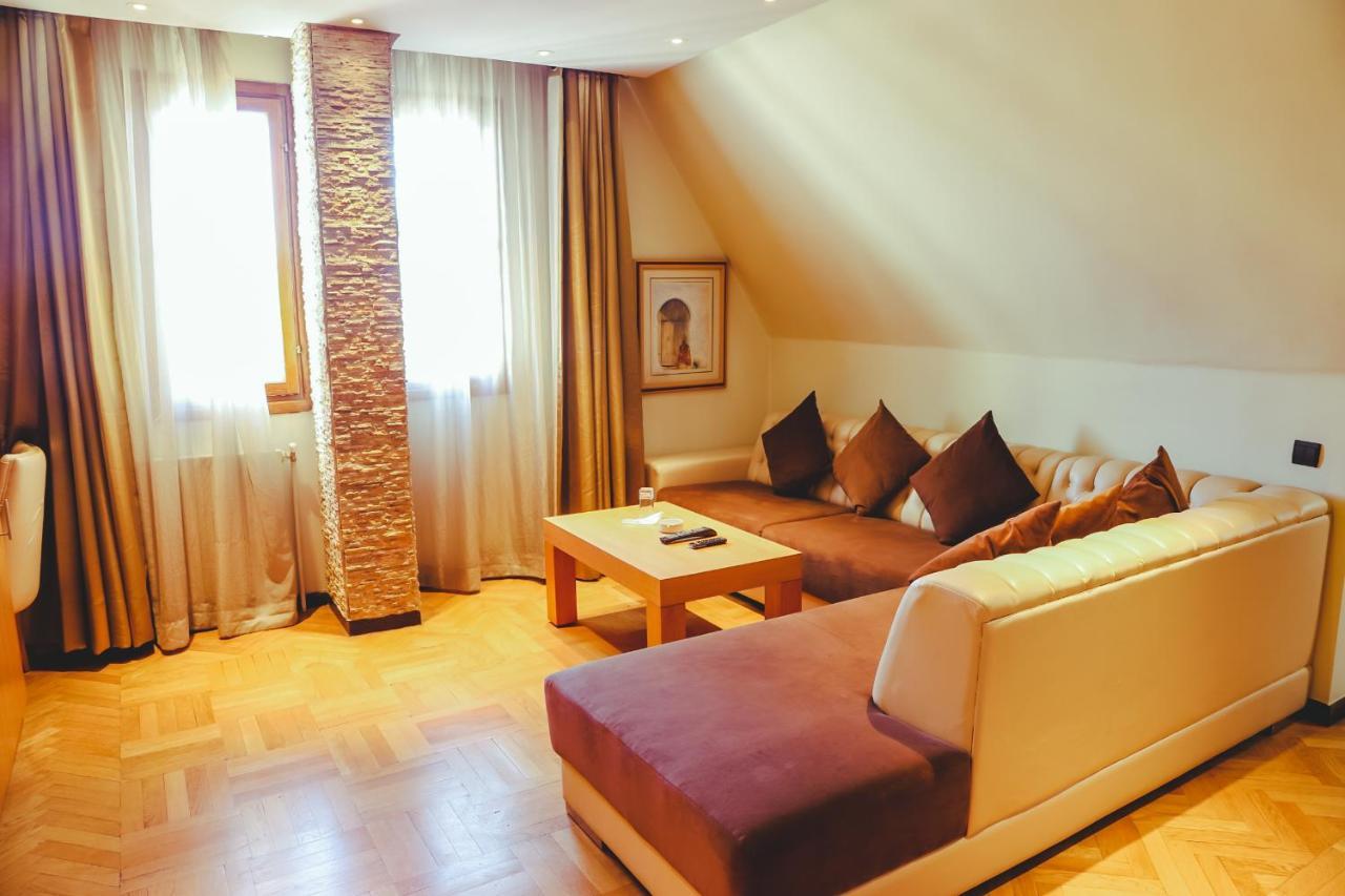 Hotel Perce Neige Ifrane  Exteriör bild