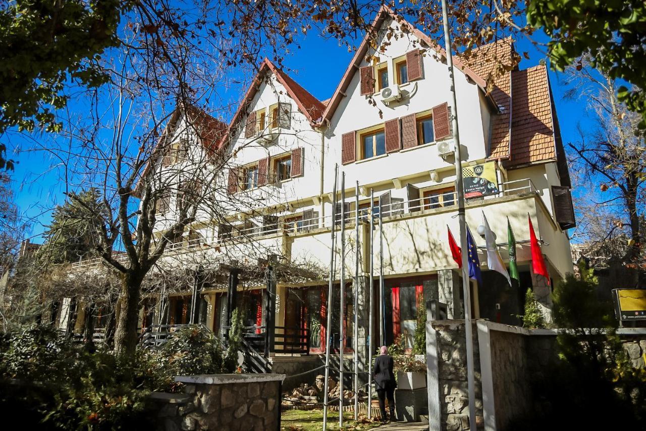 Hotel Perce Neige Ifrane  Exteriör bild